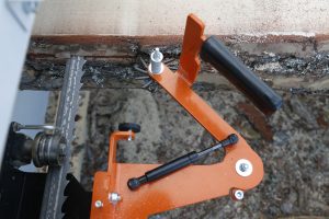 Pre-Cuttern minskar slitage och förläng hållbarheten på sågblad och sågkedjor.